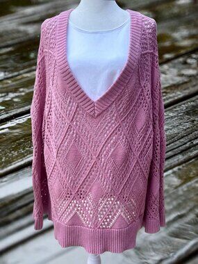 Torrid V-Neck Open Knit Feminine Pullover Crochet-Like Sweater Rose Size 2 (2X)